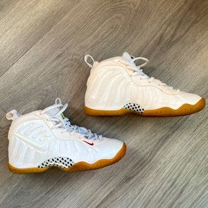 Nike Air Max 90 Leather Shoes in White